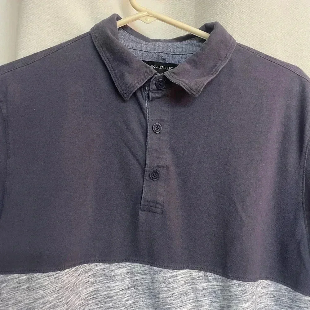 Banana Republic men’s navy/gray golf shirt size large